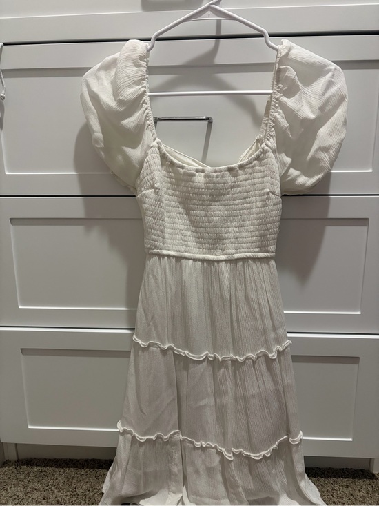 Hollister Dresses & Skirts - Hollister Open Back Mini Dress